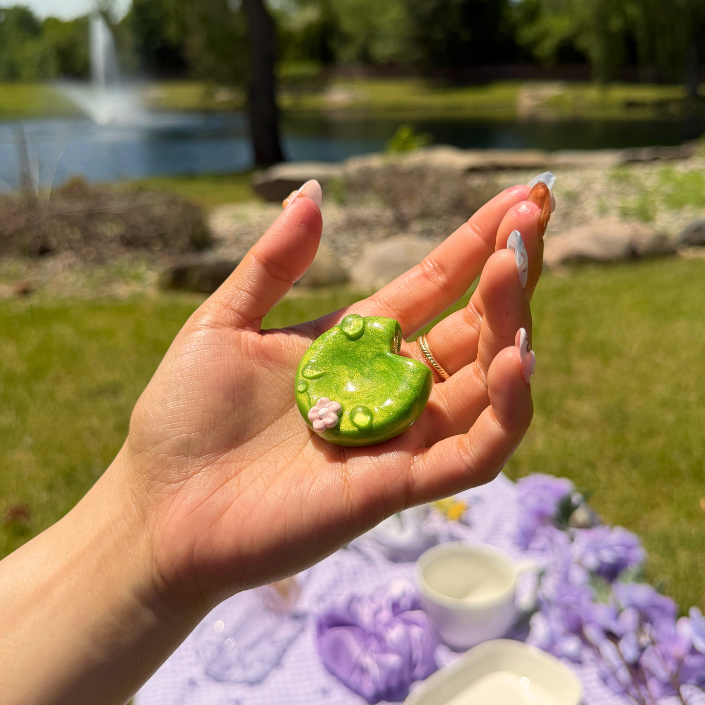 lily pad worry stone 🪷🦢