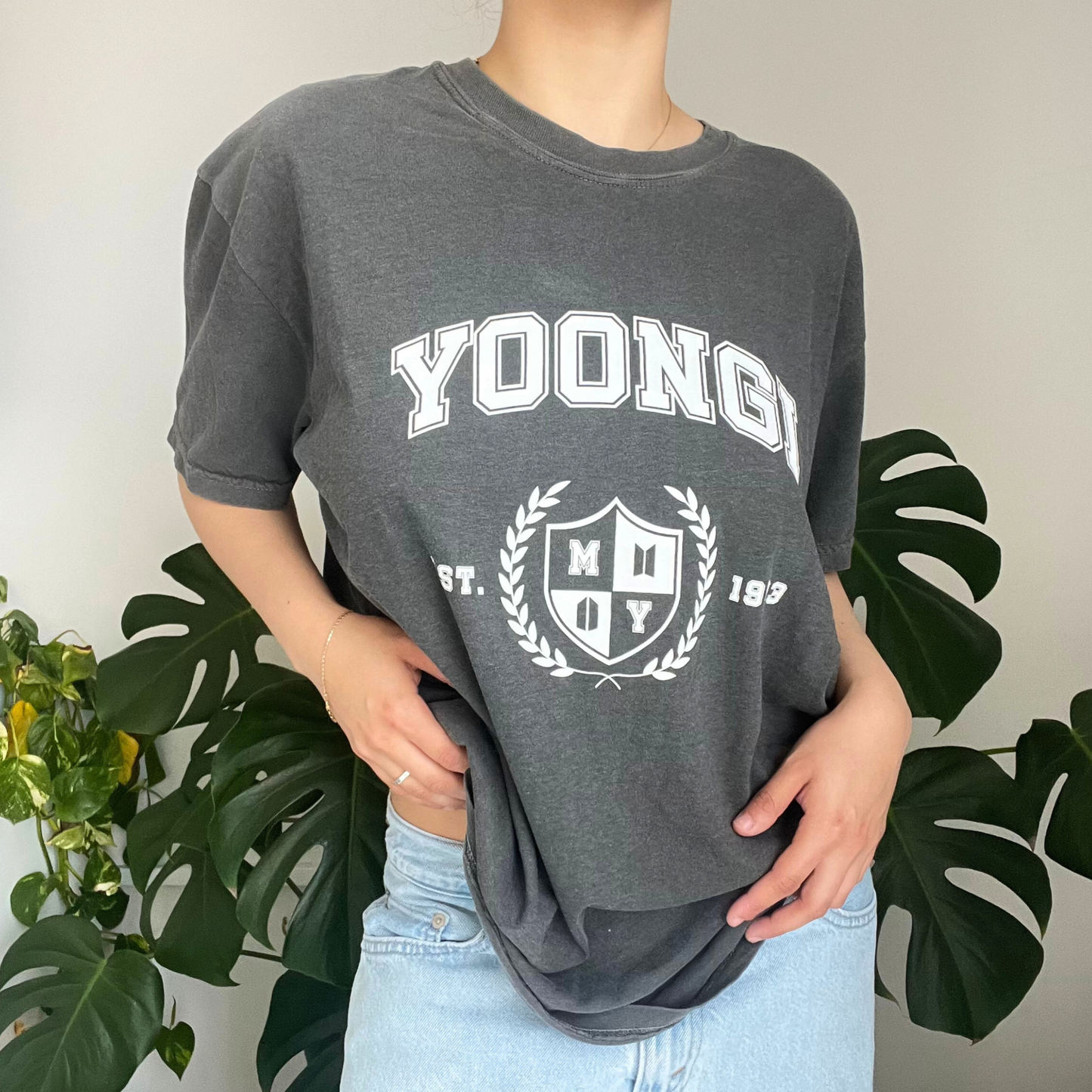 yoongi university t-shirt