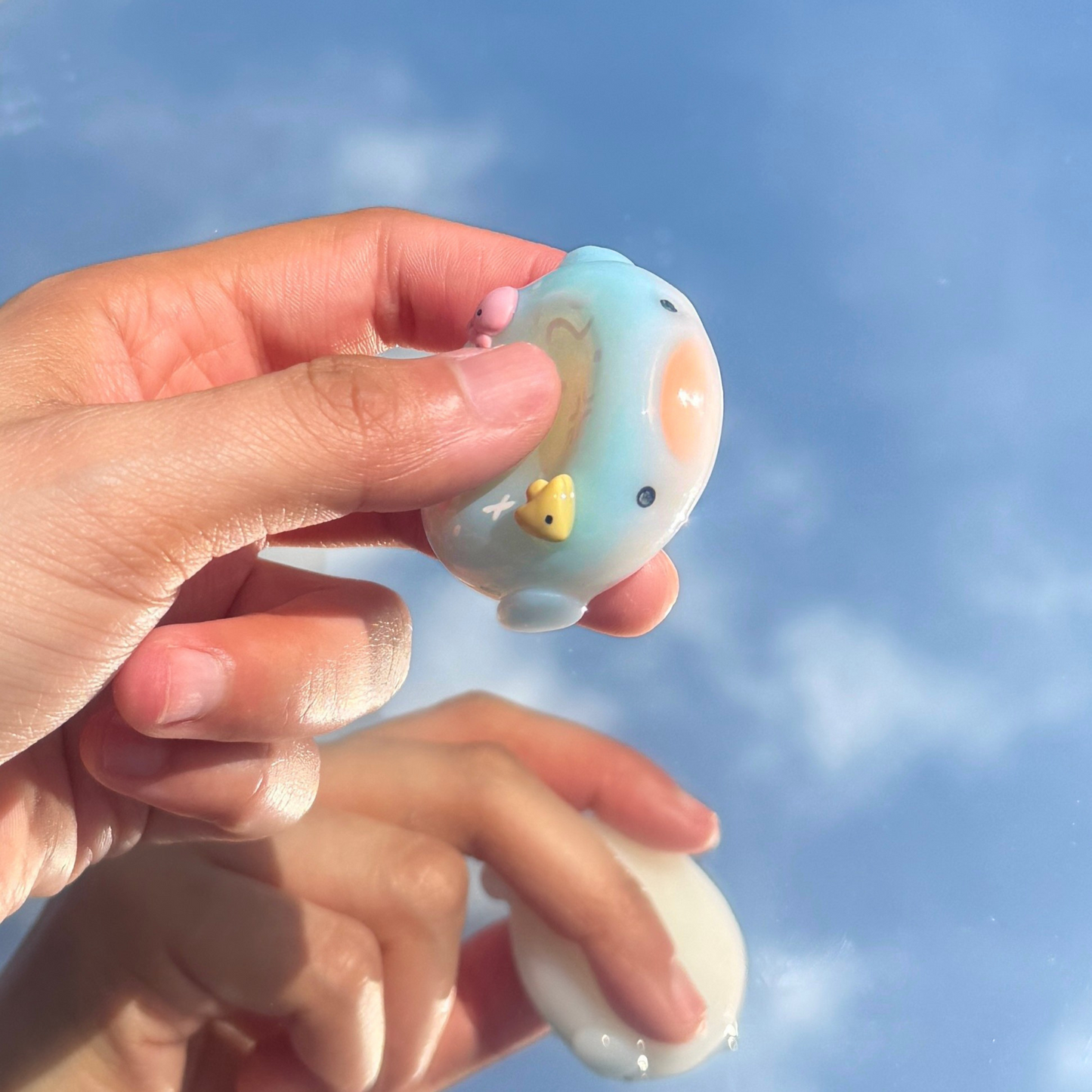 namu 🌱 jelliwhale worry stone